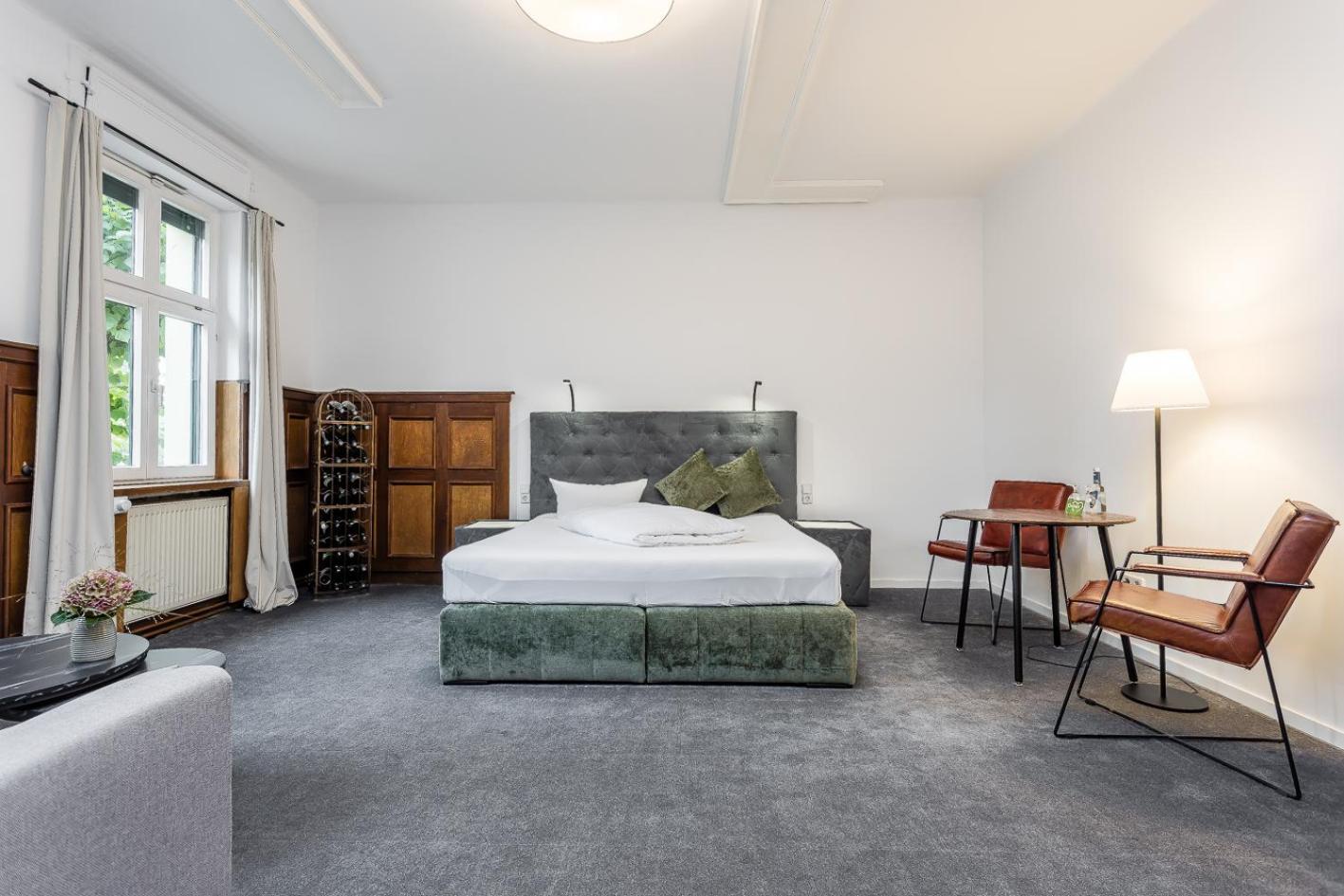 Hotel Zur Linde Dein Self Check In 미쉔도르프 외부 사진